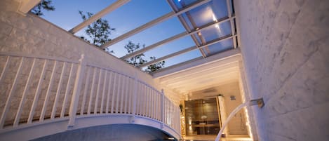 Indoor pool, outdoor pool