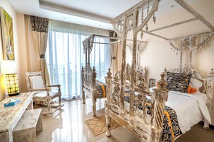 Cobertura, 3 quartos, sacada, vista para o oceano | Frigobar, cofres nos quartos, escrivaninha