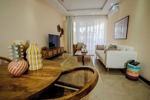 Deluxe Apartment, 1 Bedroom, Balcony, Ocean View | Living area