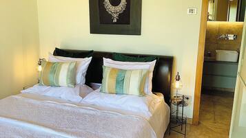 1 chambre, fer et planche Ă repasser, Wi-Fi gratuit, draps fournis