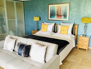 2 bedrooms, in-room safe, iron/ironing board, free WiFi