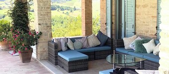 Casa Ciliegia, Sleeps 4 (2 Bedrooms). 