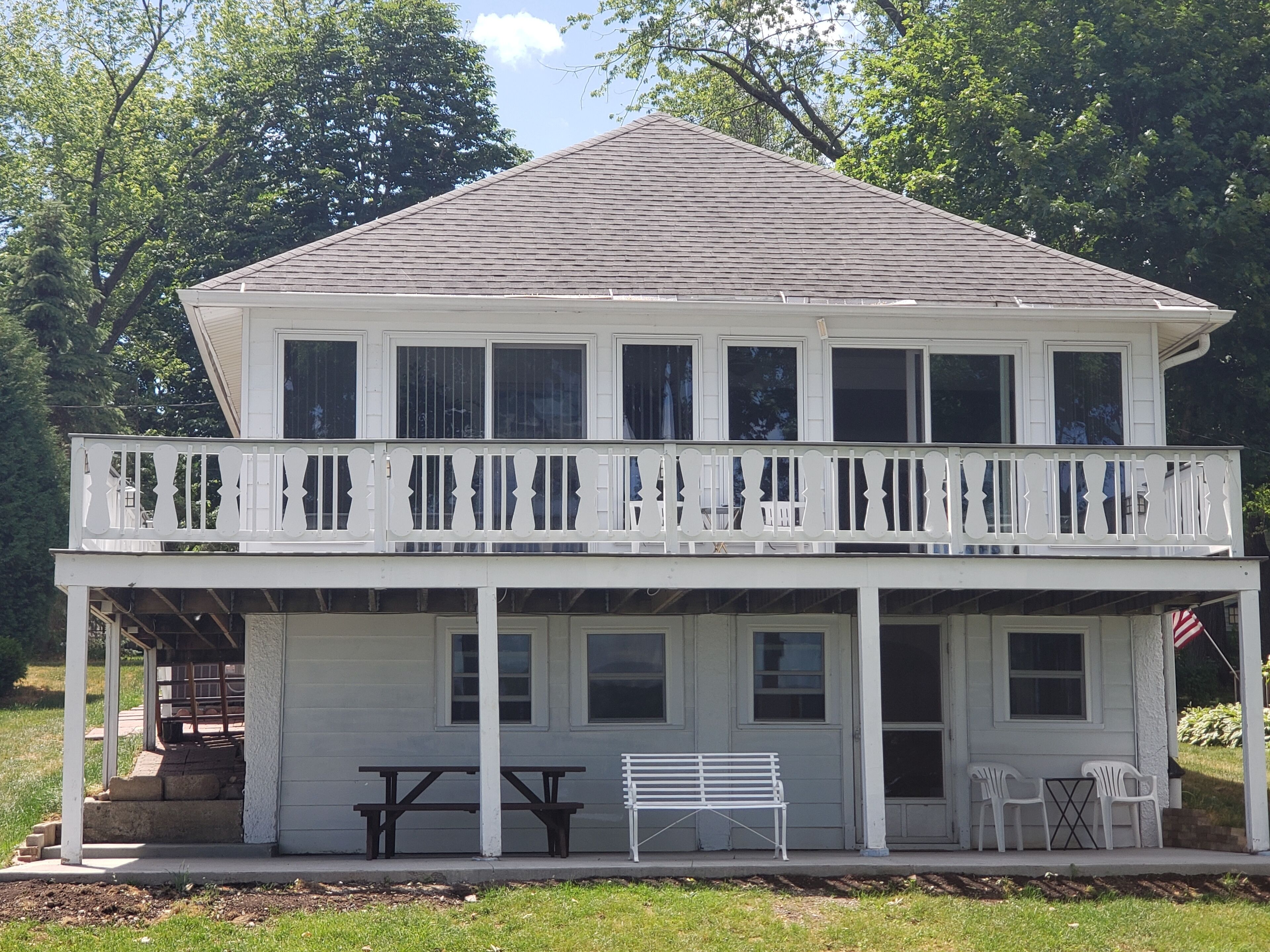 Beautiful home on Delavan Lake!
