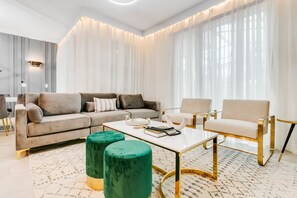 Living area - 4 Bedrooms/3 Bathrooms/ Storey Lake (2849SS) (Kissimmee)