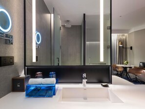 Standard Room, 2 Single Beds - Novotel Dongguan Songshan (Dongguan)