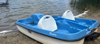 Spacious Lakefront Lot and Beach