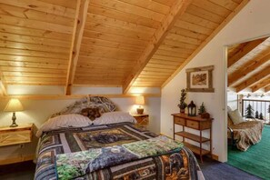 3 bedrooms, WiFi, bed sheets - Bucksaw Lodge @ Moosehaven, 35 min to Yellowstone (Air conditioning) (Island Park)