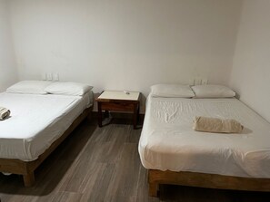 2 多间卧室、熨斗/熨衣板、免费 WiFi、床单