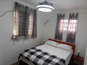 1 chambre, fer et planche Ă repasser, accĂšs au Wi-Fi (inclus)