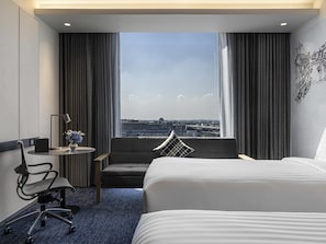 Executive-Zweibettzimmer, 2 Einzelbetten | Minibar, Schreibtisch, laptopgeeigneter Arbeitsplatz
