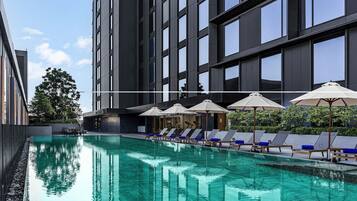 Outdoor pool, pool loungers