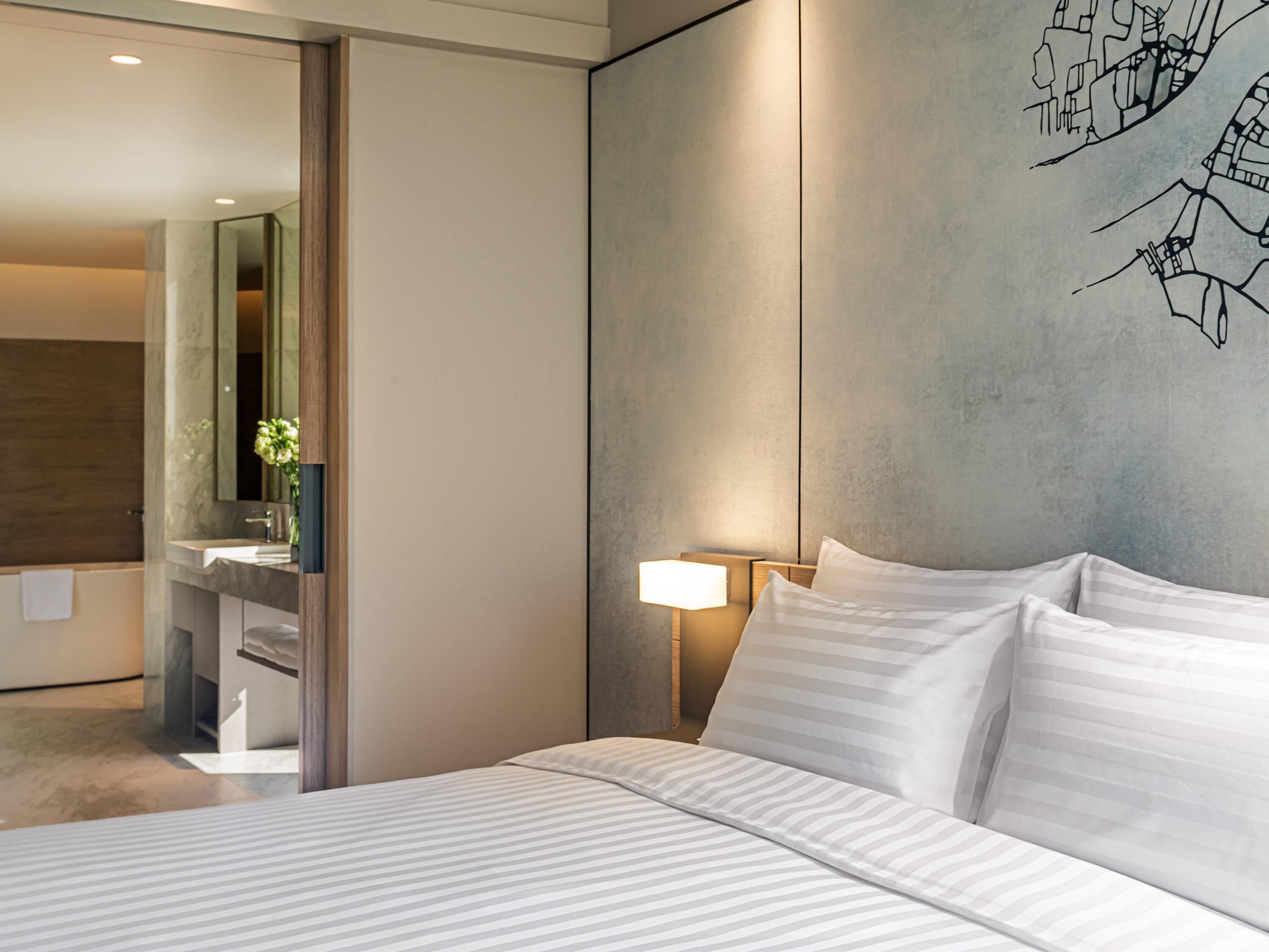 Executive Suite, 1 King Bed | Minibar, desk, laptop workspace, soundproofing