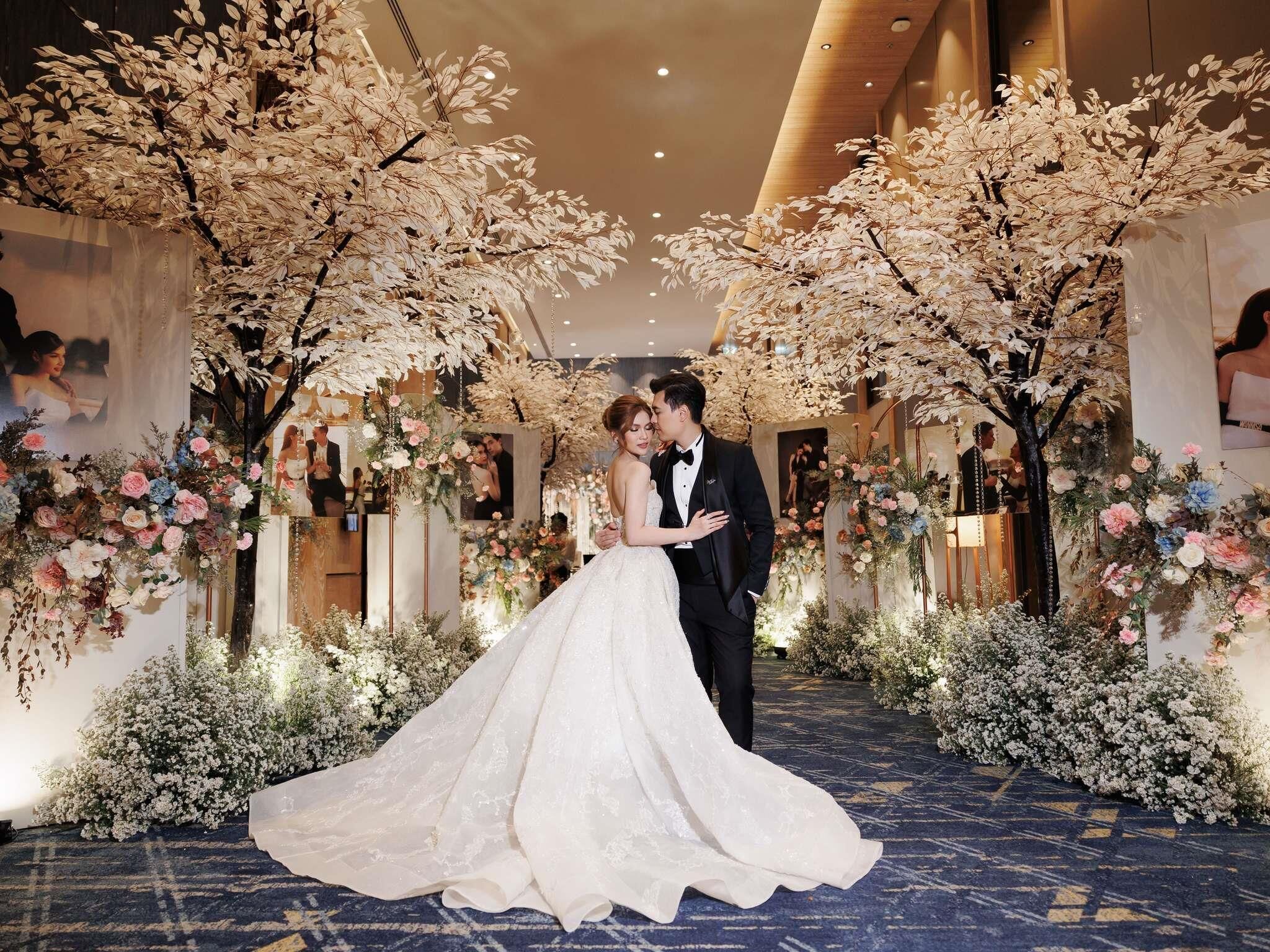 Indoor wedding