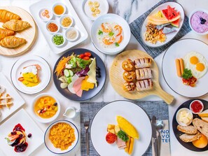 Tägliches Frühstücksbuffet (350 THB pro Person)
