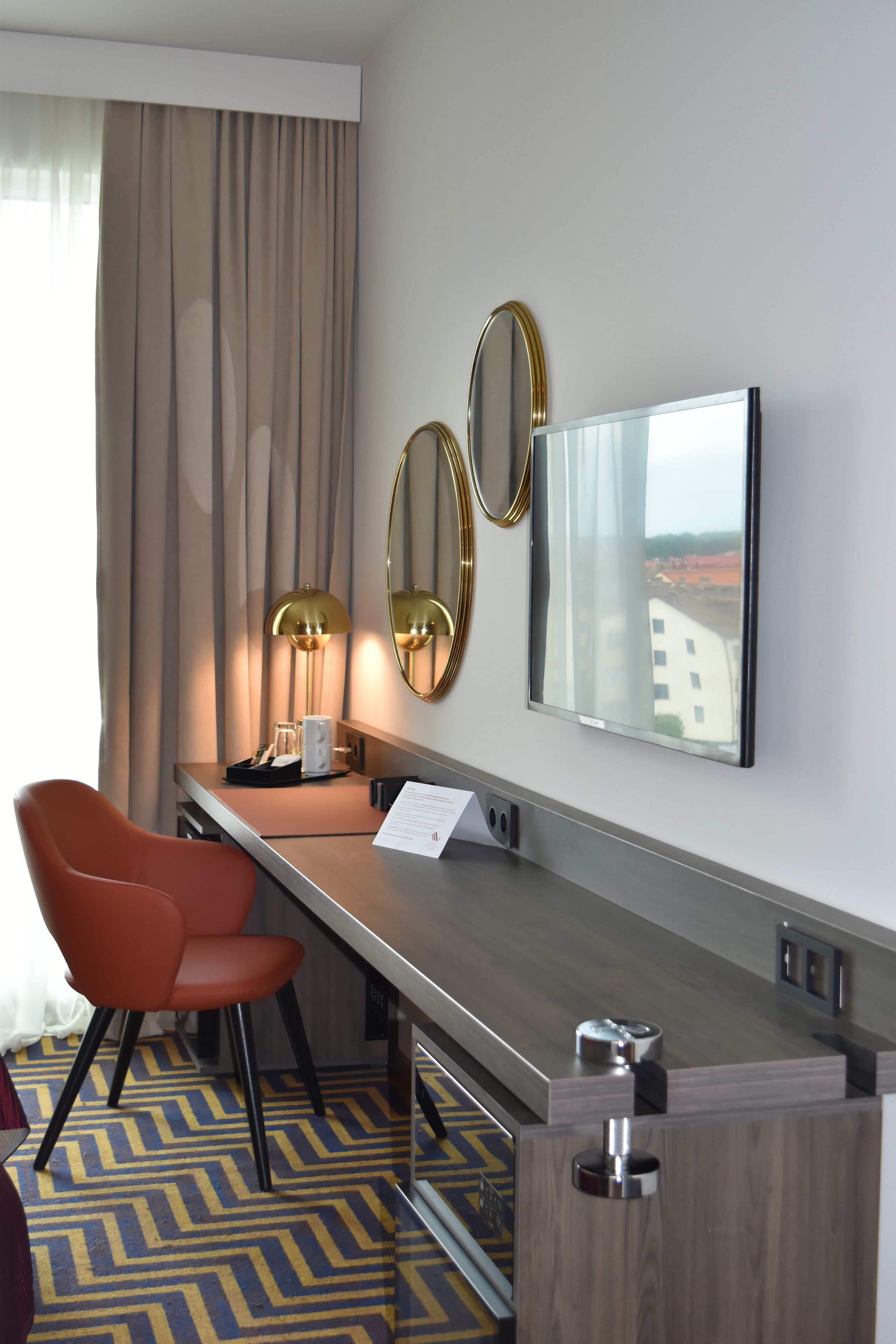 classic twin room | 1 bedroom, in-room safe, desk, blackout curtains