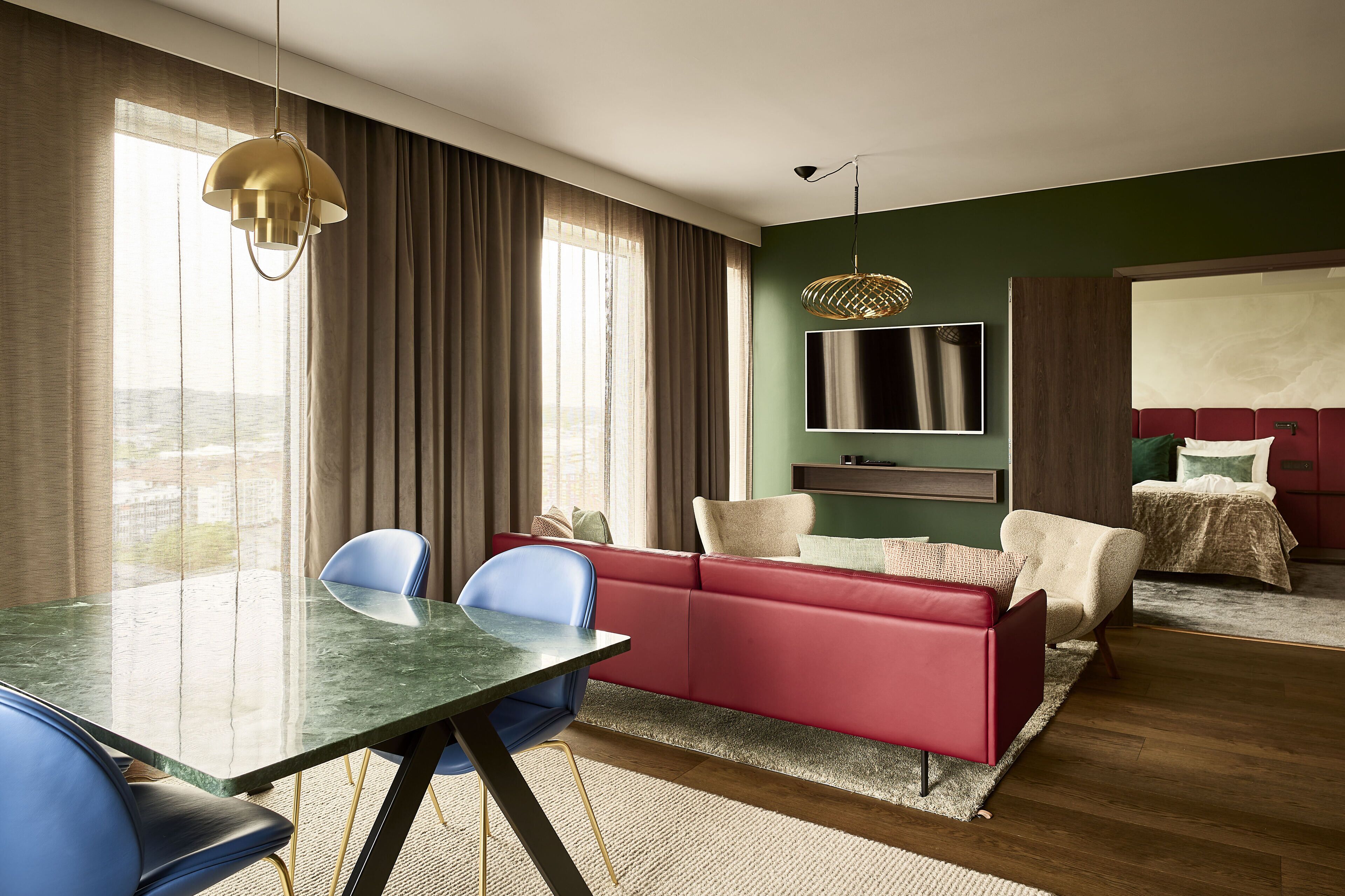 suite with private sauna | 1 bedroom, in-room safe, desk, blackout curtains