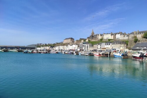 Studio Avec vue sur mer à Granville. Plage à 3minutes à Pied