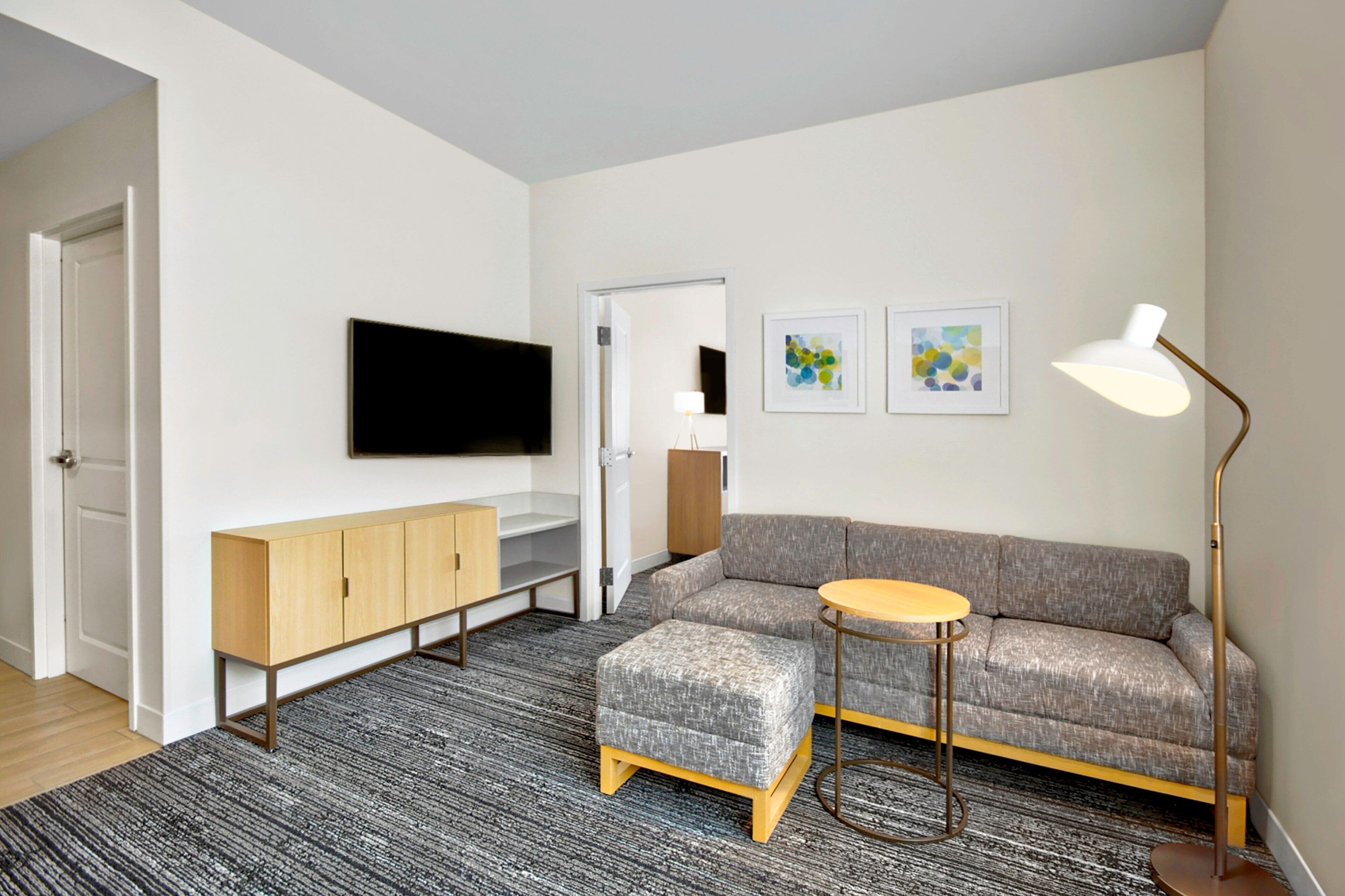 family suite, 1 bedroom | individually furnished, desk, laptop workspace, blackout curtains