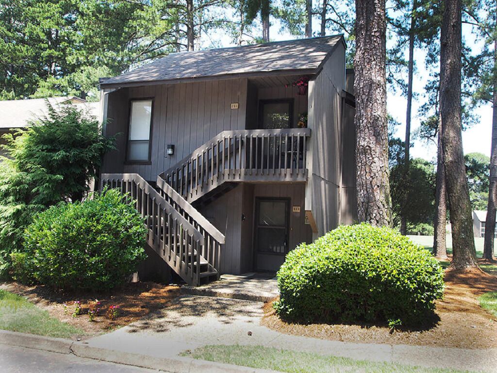 5 STAR. Perfect Location Across from Cradle & PCC Clubhouse