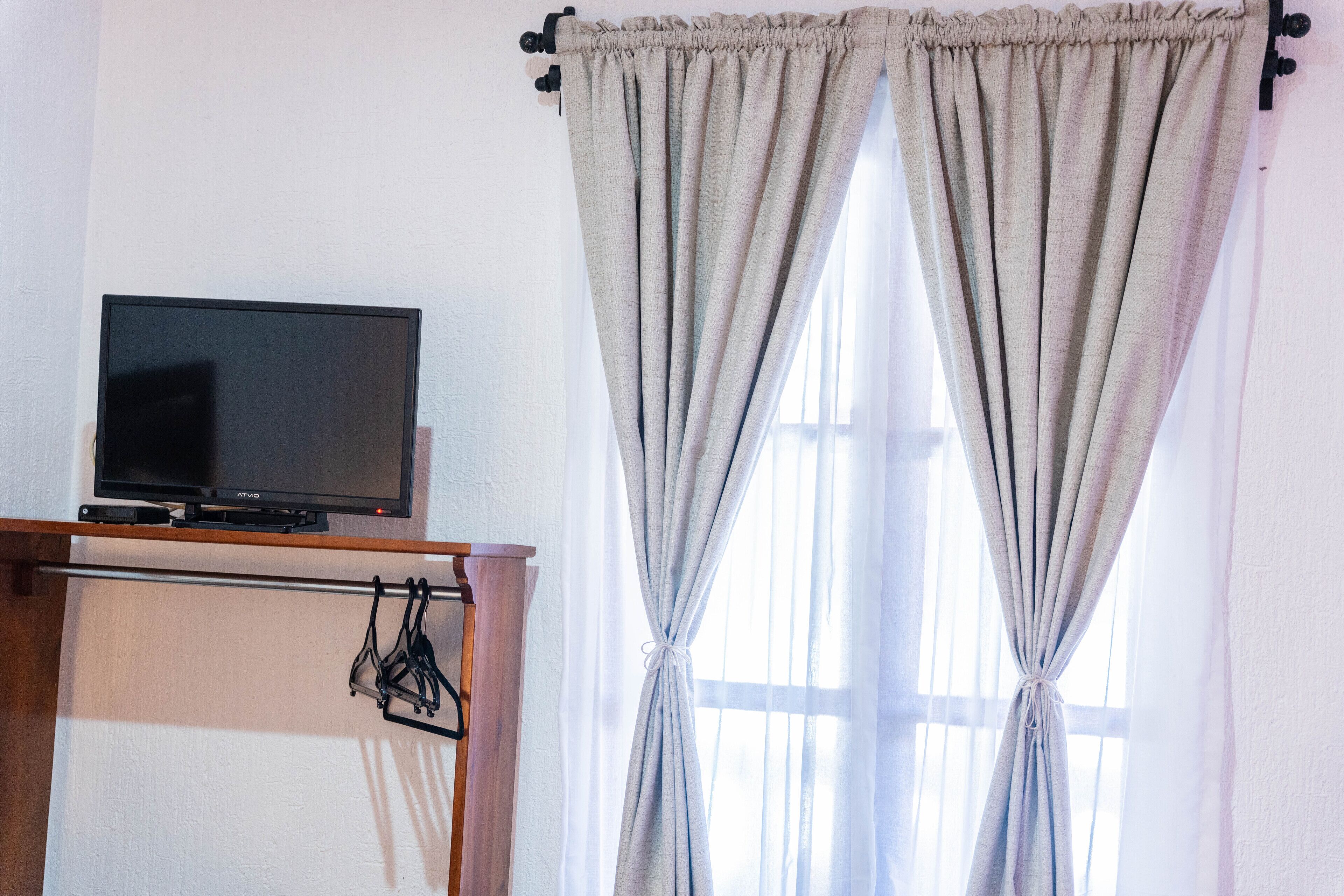 elite room | television