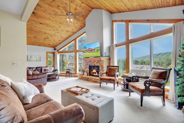 تلفزيون ذكي، مدفأة، ألعاب فيديو، كرة قدم الطاولة