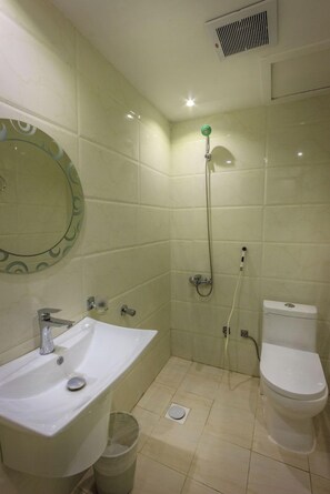 Unclassified image, 3 of 9, button - Almuhaidb Sulaimanya Askary Hospital (Riyadh)