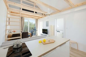 1 bedroom, iron/ironing board, WiFi, bed sheets - Sun Gallery Dźwirzyno | Bright Apartment with Mezzanine | Balcony & Parking | 500 metres to the Beach (Dzwirzyno)