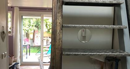 Maisonette vue mer jardin d Eden