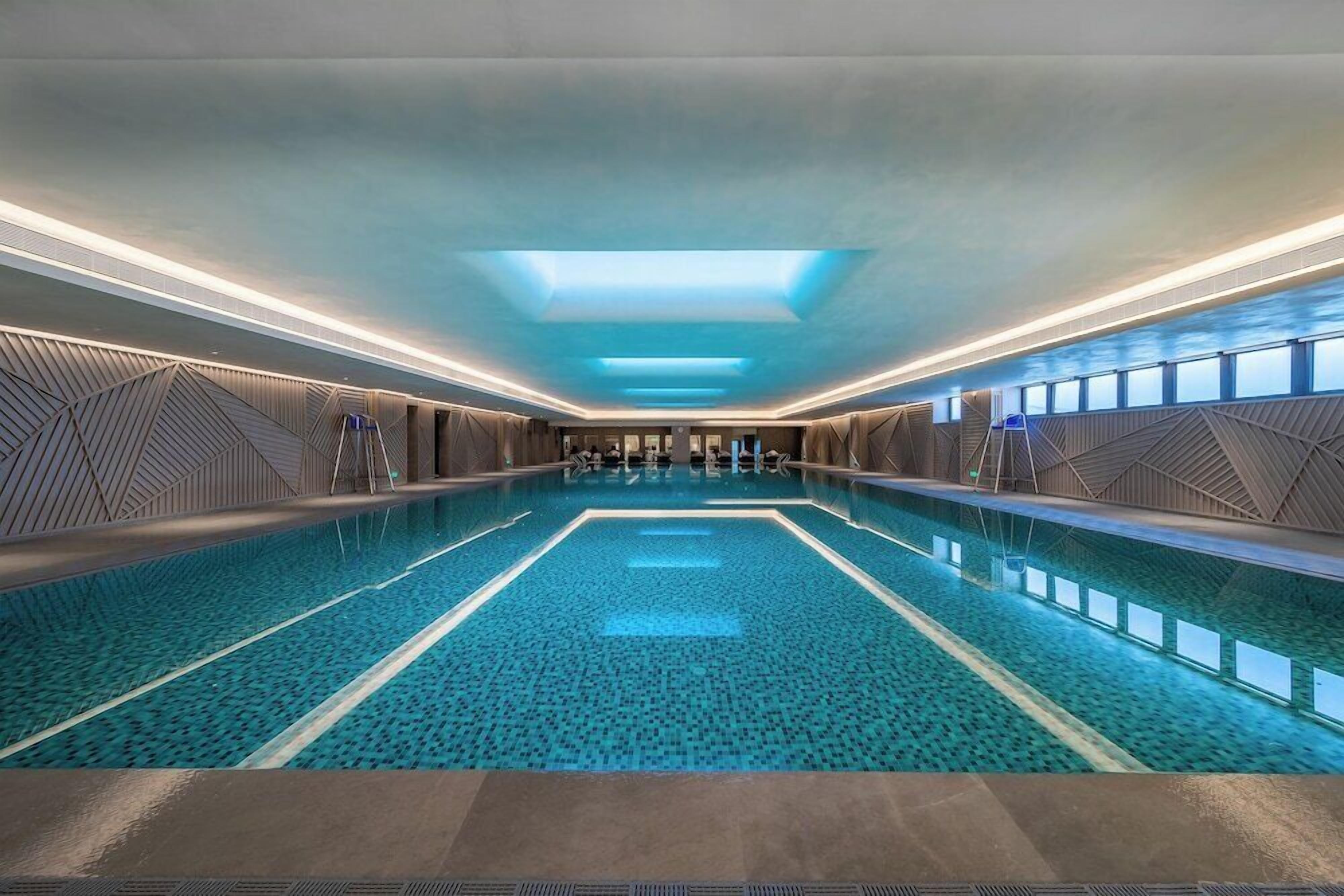 Indoor pool, outdoor pool