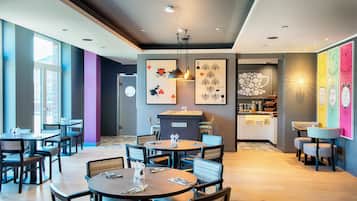 Daily buffet breakfast (EUR 17.9 per person)