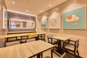 Restaurant - Premier Inn London Uxbridge Town Centre (Uxbridge)