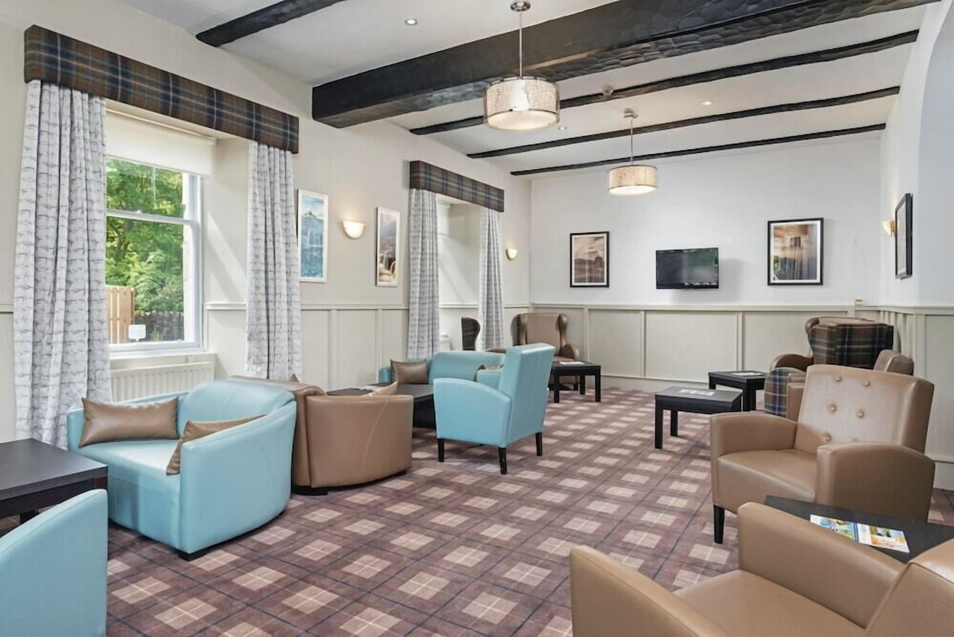 المنشأة من الداخل