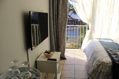 Homely studio apartment with a lovely sunset view
