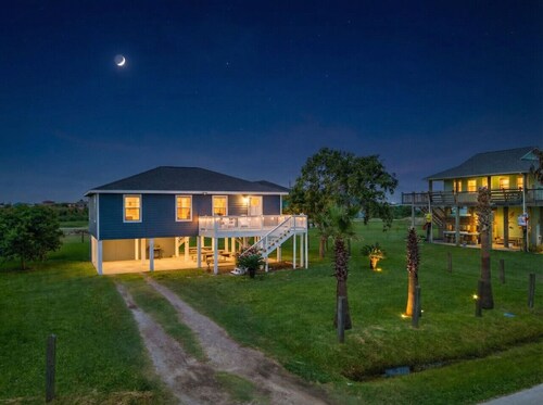 Cozy Beach Retreat with Deck, Steps from the Beach