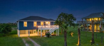 Cozy Beach Retreat with Deck, Steps from the Beach