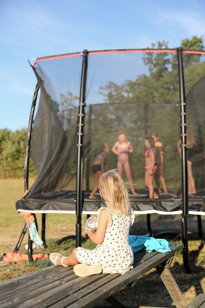 Property grounds - Lodge Tent Prestige, swimmingpool and near all attractions of Dordogne (Jayac)