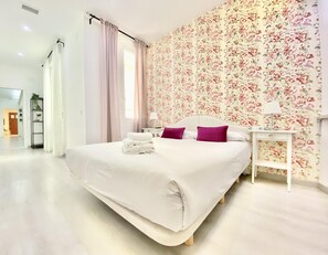 3 chambres, fer et planche à repasser, accès Internet