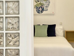 1 chambre, fer et planche à repasser, accès Internet, draps fournis