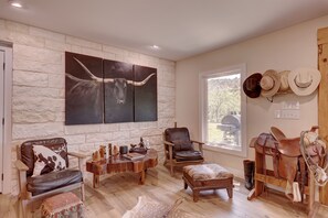 Interior - Private Riverfront, HOT TUB, Game room & 4 Patios overlooking the Guadalupe! (Hunt)