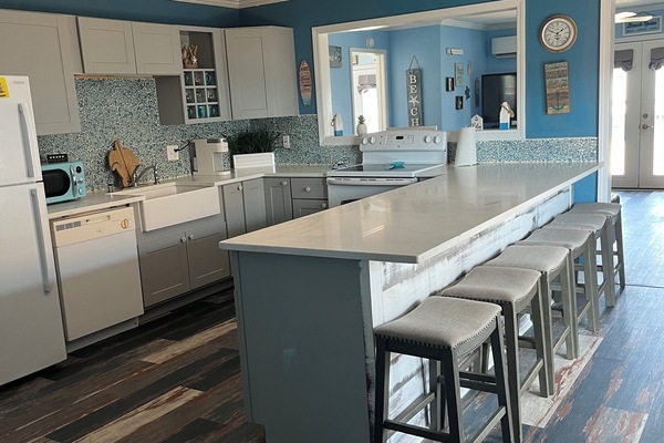 Frigorífic, microones, forn i placa de cuina