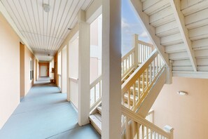 Interior - Dreamy Island Escape W/ Shared Pools, Free WiFi, Beach Access, and Central A/C (Dauphin Island)
