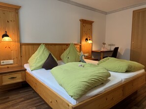 2 bedrooms, Internet