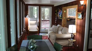 Smart TV, fireplace, DVD player, books