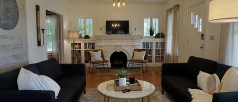 تلفزيون ذكي، كُتُب