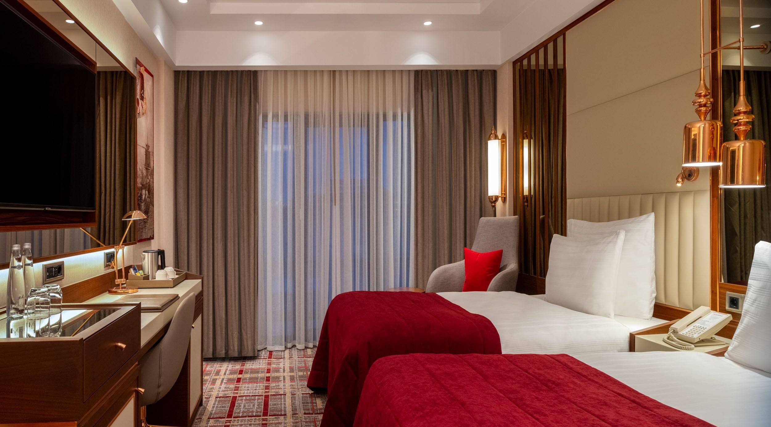 1 bedroom, desk, soundproofing, free wifi