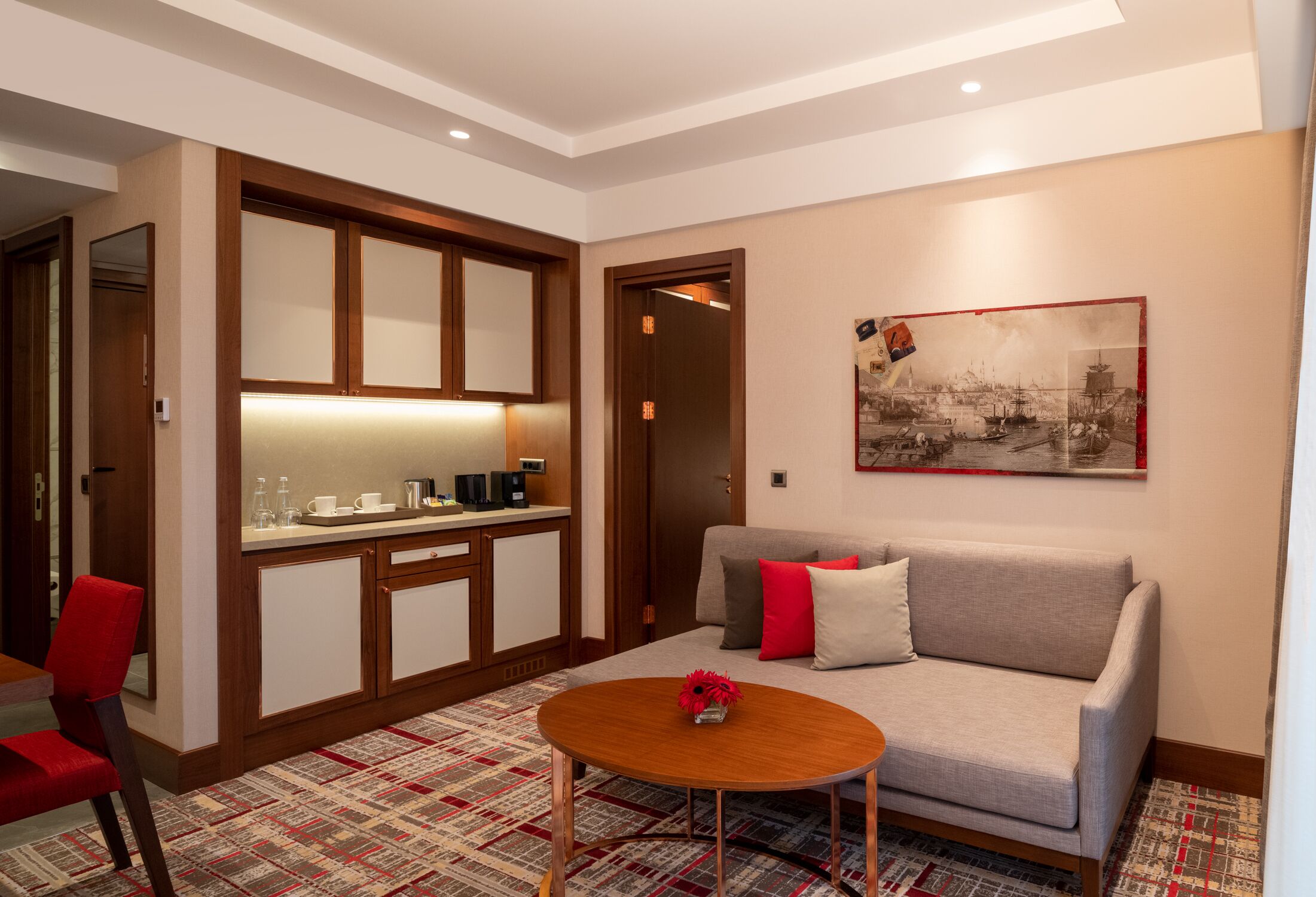 suite | 1 bedroom, desk, soundproofing, free wifi
