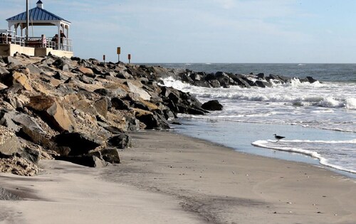 2 Bedroom Beachfront Ocean View, Pools Parking, Grills, Boardwalk. Sleeps six. 