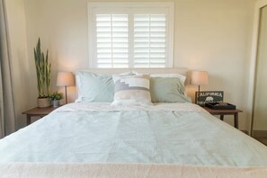 4 habitaciones, escritorio, tabla de planchar con plancha y wifi gratis 