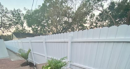 The Cozy Corner, A happy place - 2 min from 275 & I-4, & 4 min from Bush Gardens