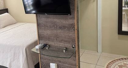 Loft Privado y Seguro, Cerca de Mayagüez Mall, Playas y Restaurantes